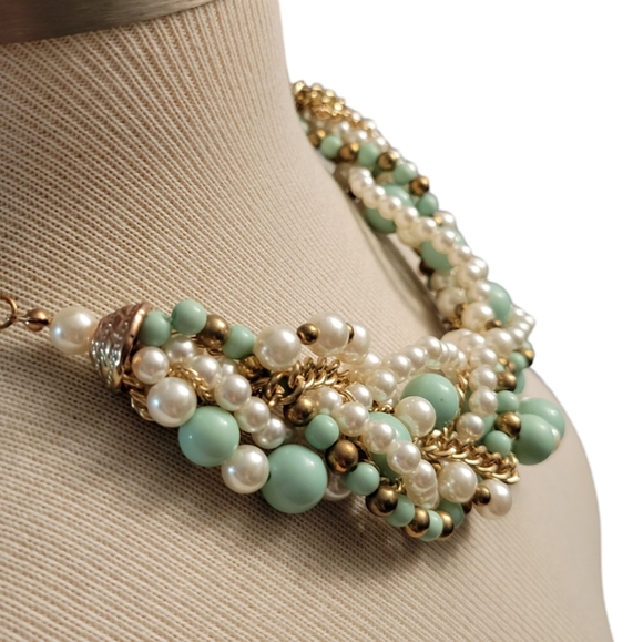 Hand Crafted Beaded Necklace - Picture 2 of 4